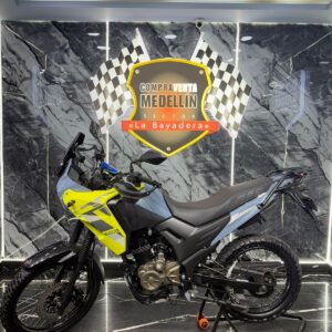 AKT TT 200 DS EDICION RALLY COMO NUEVA