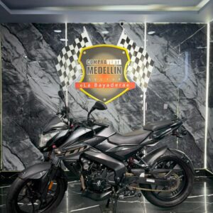 PULSAR 200 NS FI