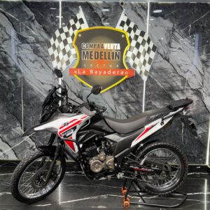 AKT TT 200 DS EIII COMO NUEVA