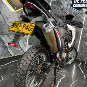 AKT TT 200 DS EIII COMO NUEVA