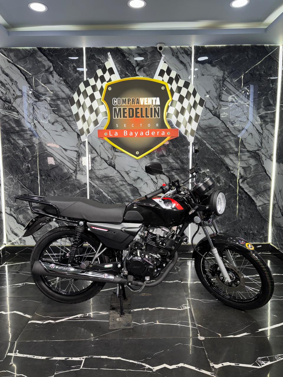 NKD 125 EIII COMO NUEVA - Image 2