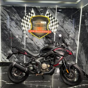 AKT VOGE 300 DS COMO NUEVA