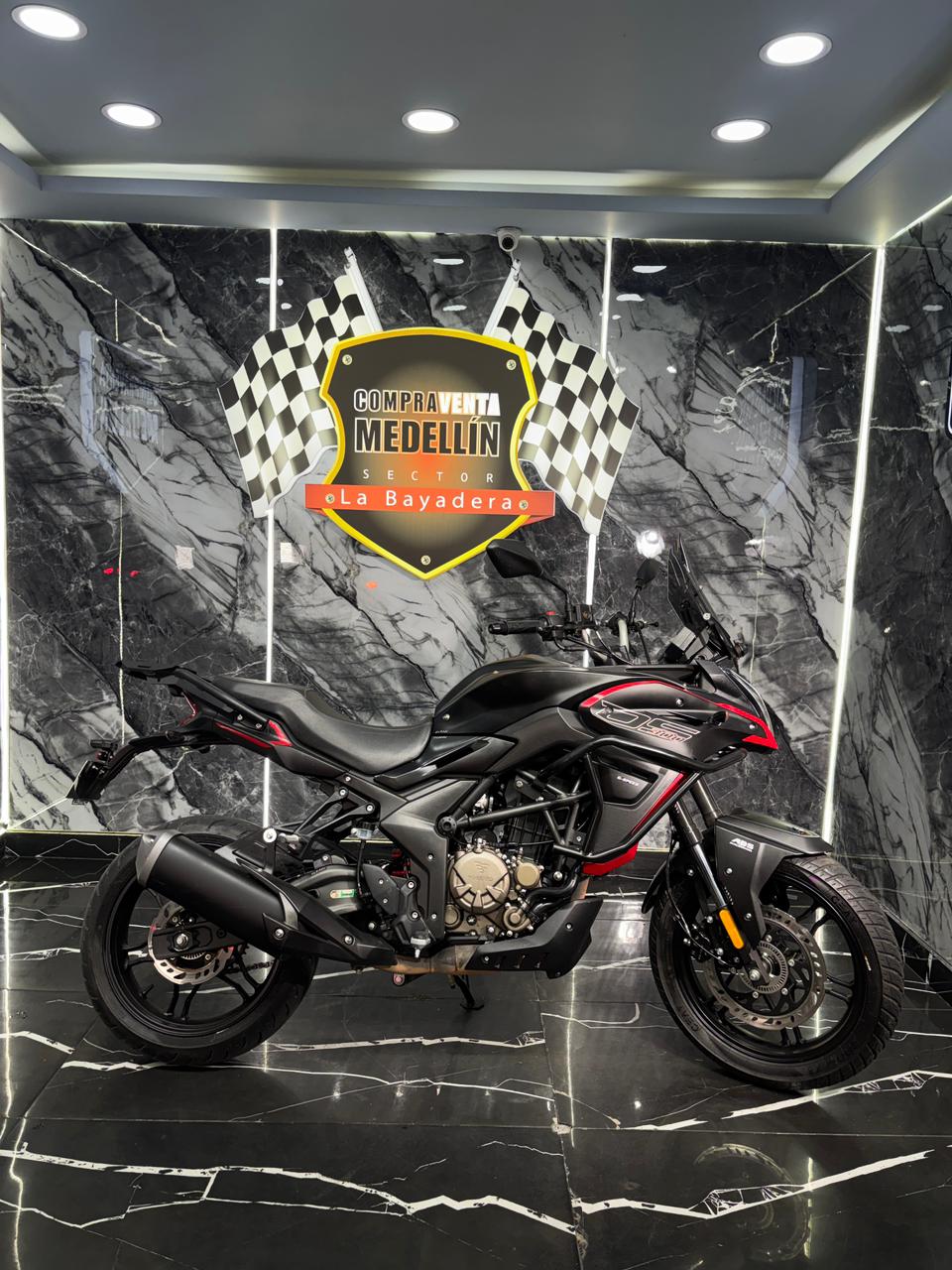 AKT VOGE 300 DS COMO NUEVA - Image 2