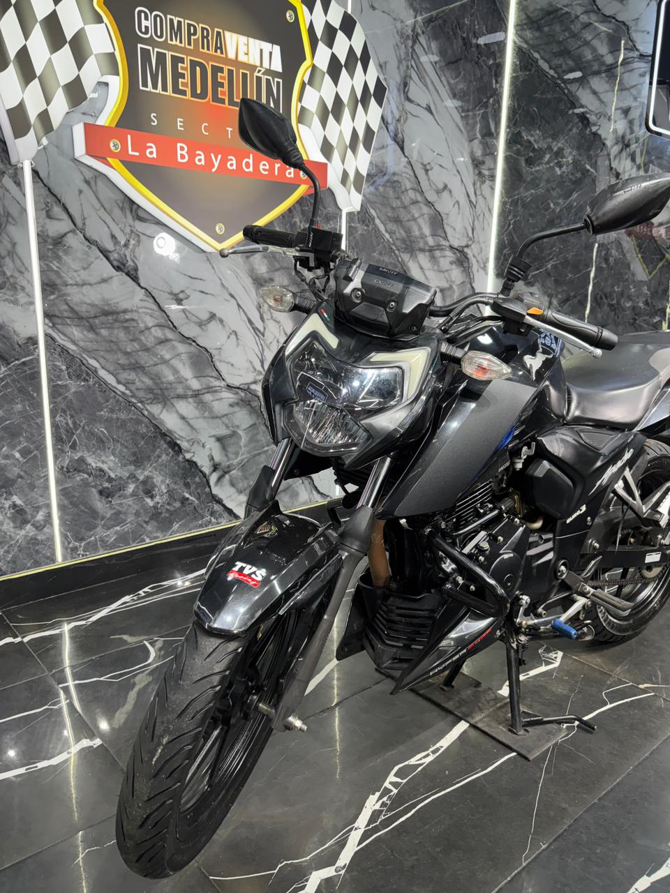 TVS APACHE RTR 160 4 V - Image 3