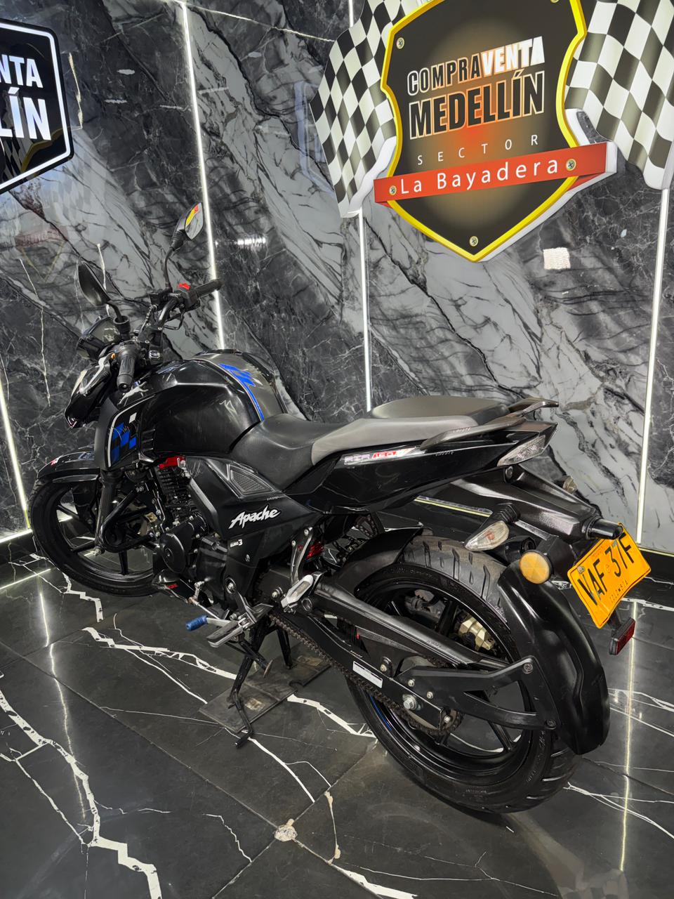 TVS APACHE RTR 160 4 V - Image 4