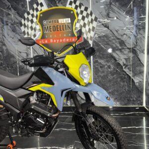 AKT TT 200 TTR EIII COMO NUEVA