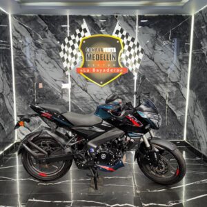 PULSAR 200 NS FI CON ABS COMO NUEVA