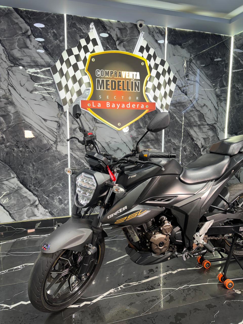 SUZUKI GIXXER 250 - Image 7