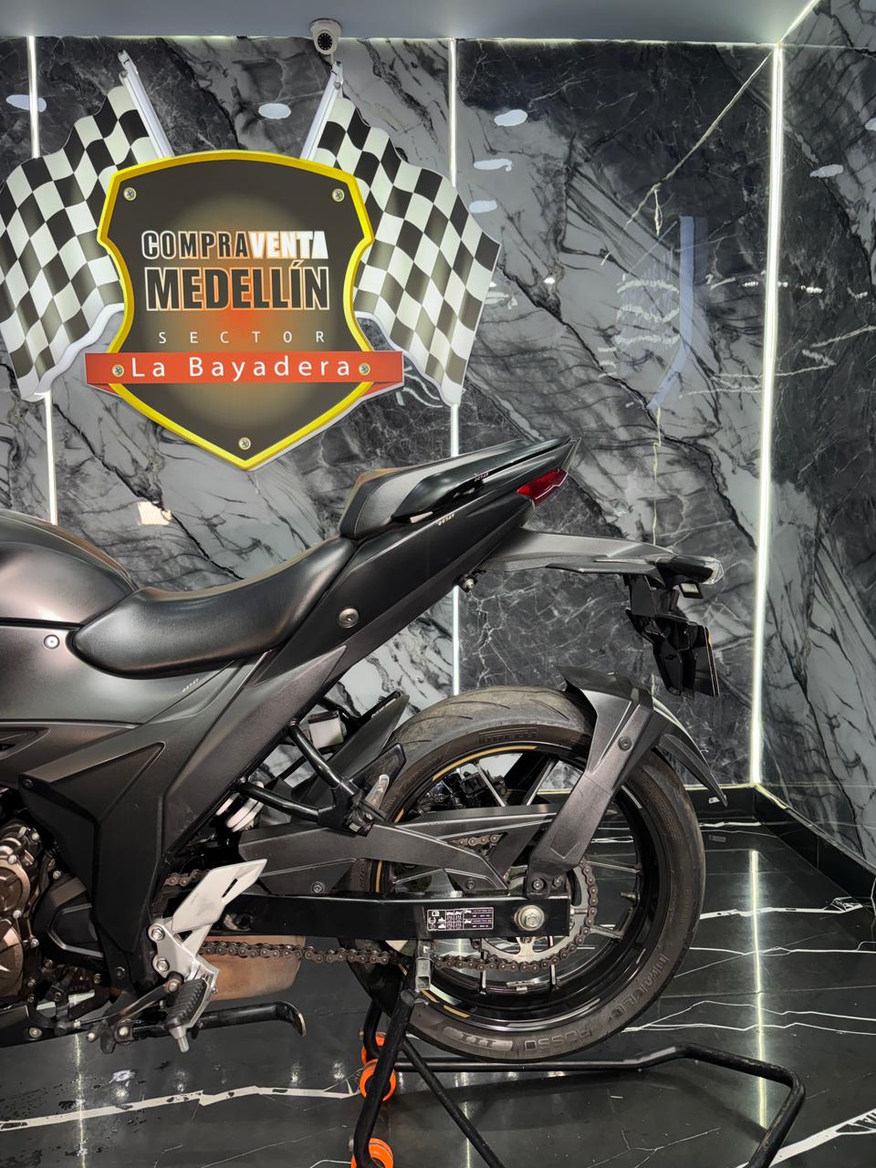 SUZUKI GIXXER 250 - Image 6