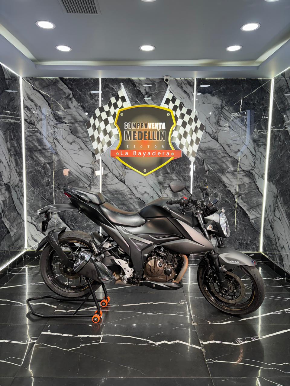 SUZUKI GIXXER 250 - Image 5