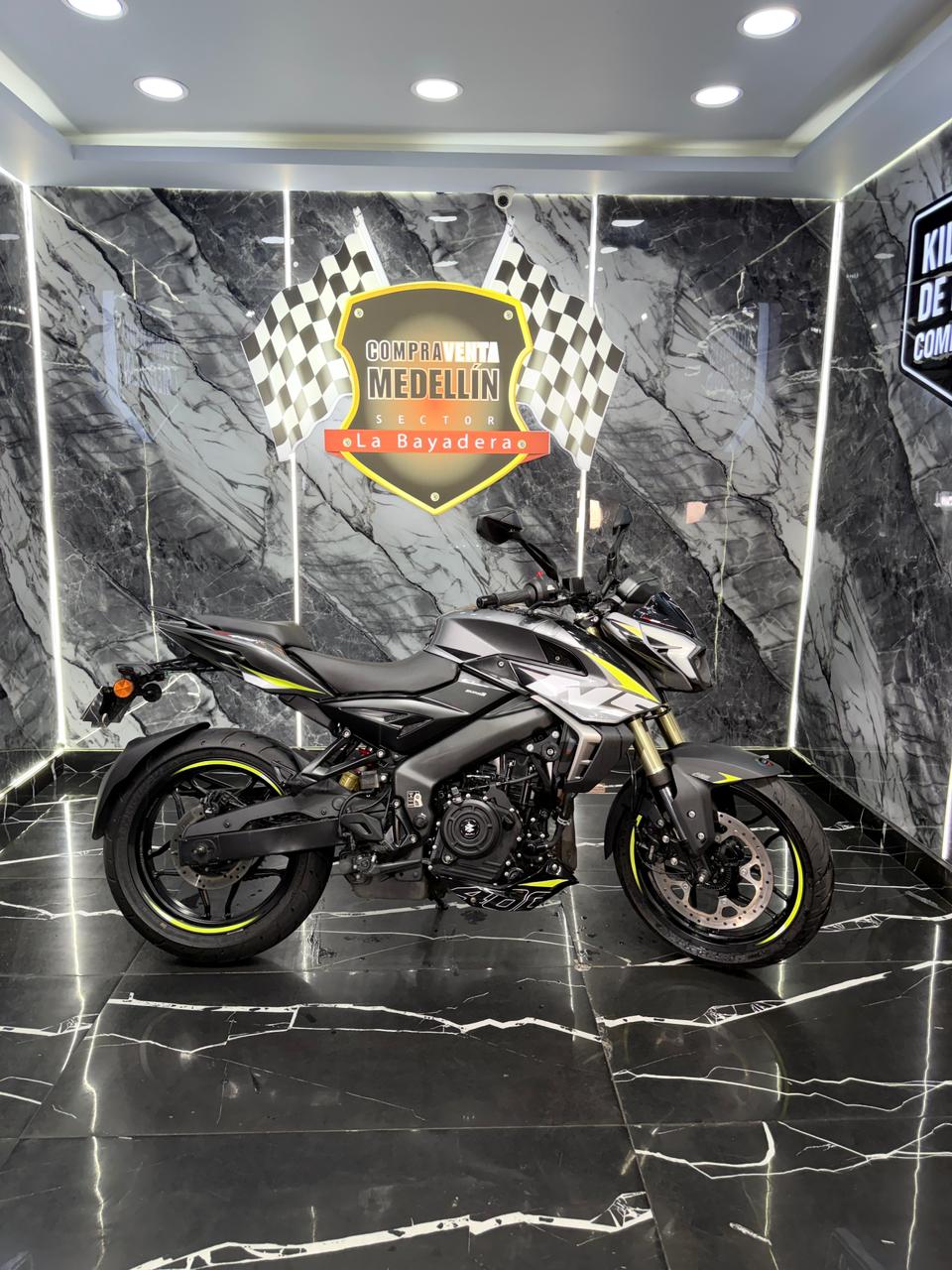 PULSAR 400 NS COMO NUEVA - Image 5