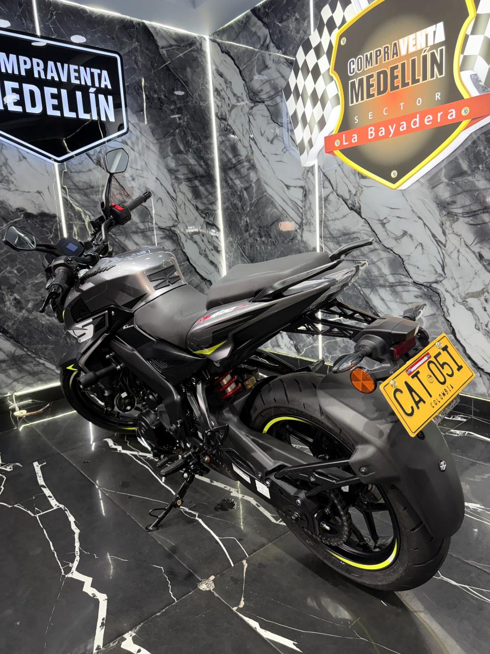 PULSAR 400 NS COMO NUEVA - Image 4