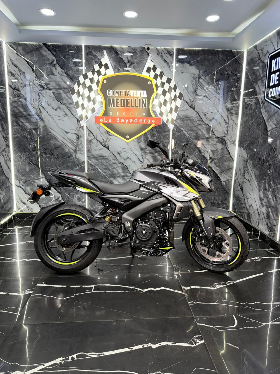 PULSAR 400 NS COMO NUEVA - Image 2