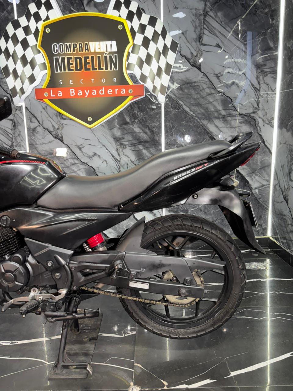 DISCOVER 150 ST - Image 8