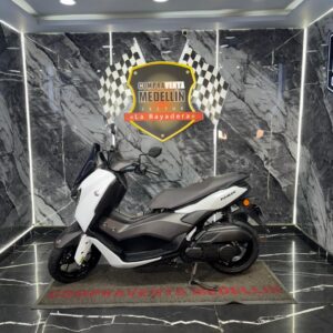 AUTOMATICA NMAX CONNECT 155 V3 COMO NUEVA