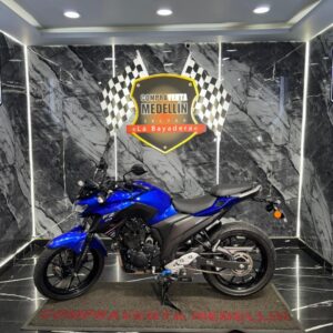 FZ 250 COMO NUEVA