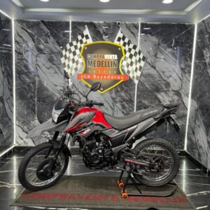 AKT TT 200 TTR COMO NUEVA