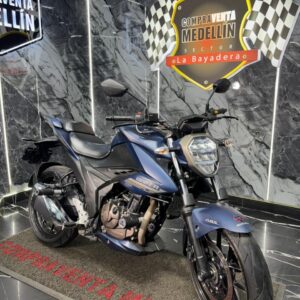 SUZUKI GIXXER 250