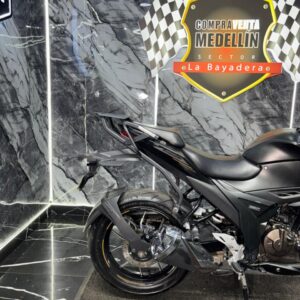 SUZUKI GIXXER 250