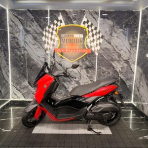 AUTOMATICA NMAX CONNECT 155 V3 COMO NUEVA