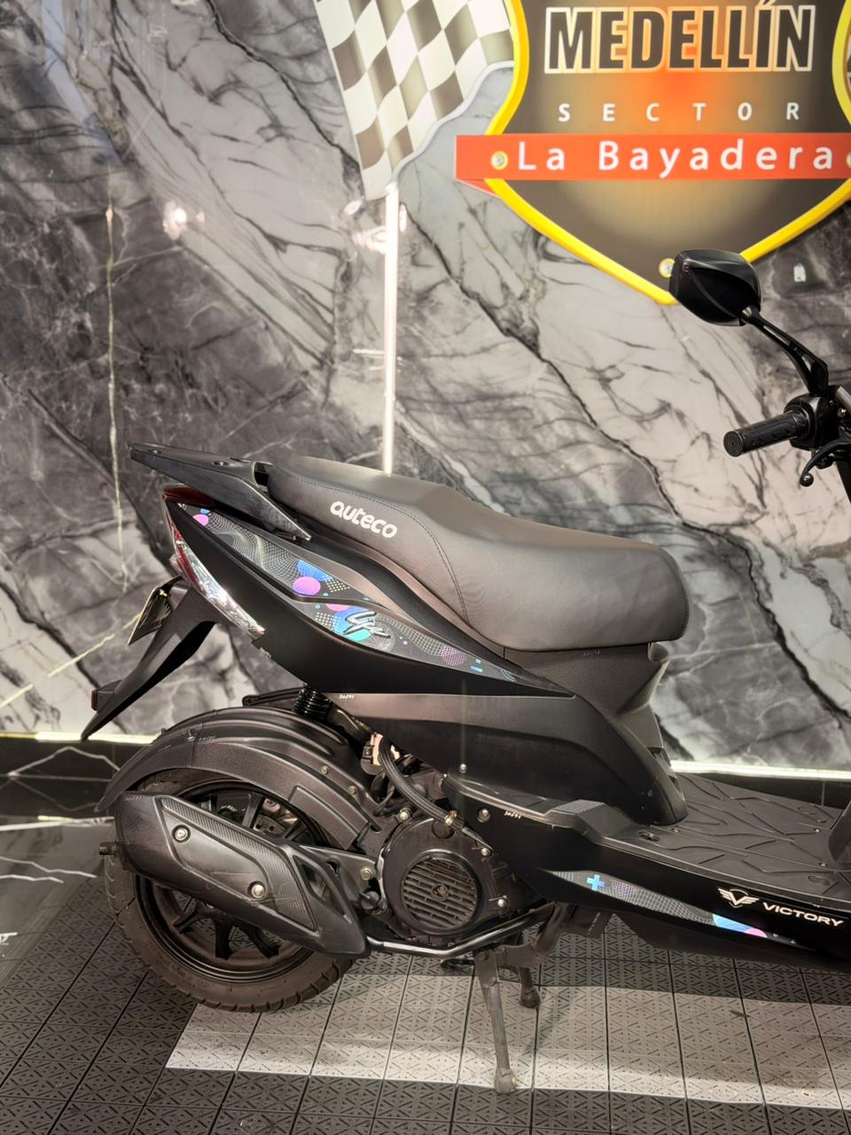 SUZUKI DR 150 - Image 9