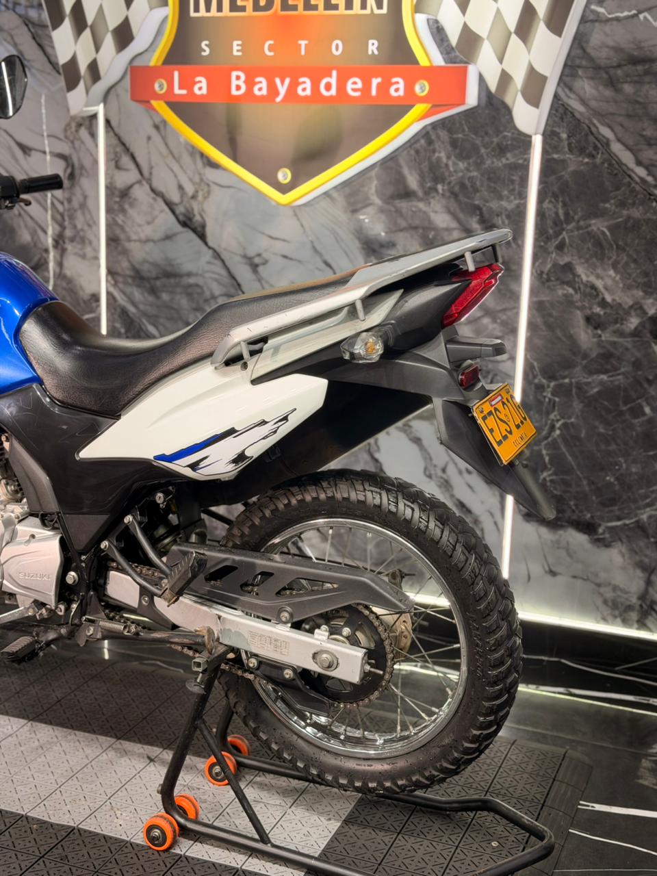 SUZUKI DR 150 - Image 5