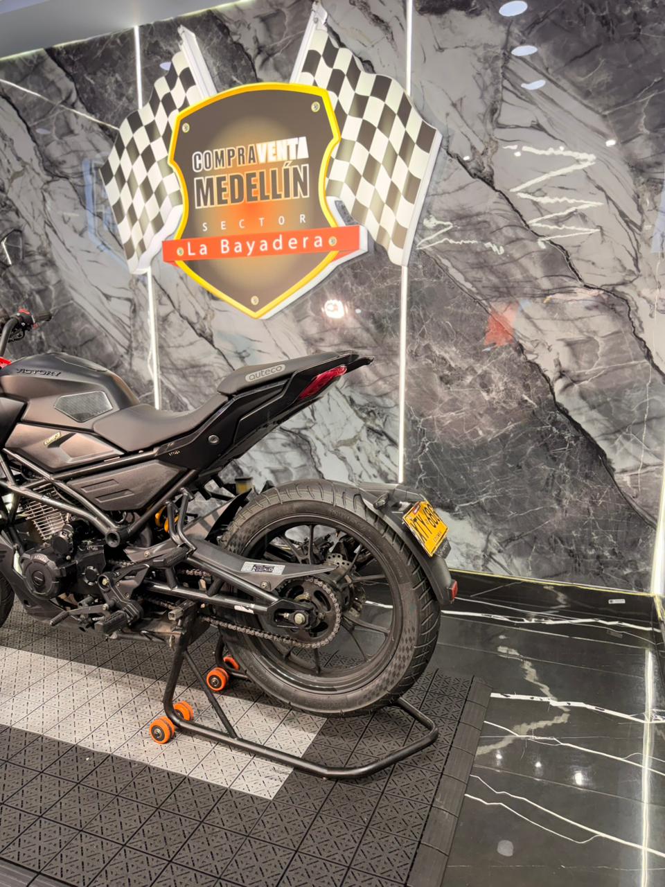 VICTORY VENOM 18 200 - Image 7