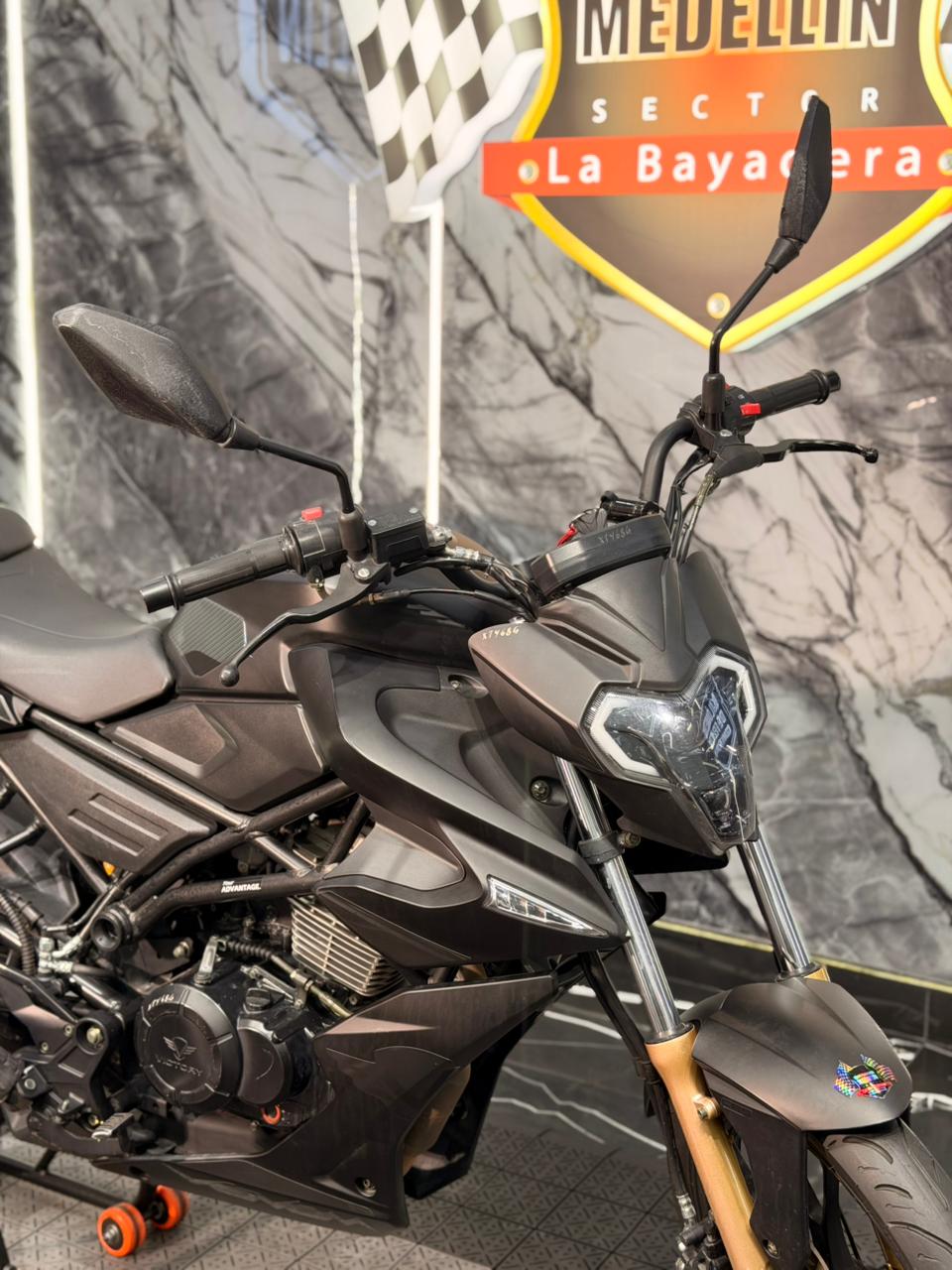 VICTORY VENOM 18 200 - Image 2