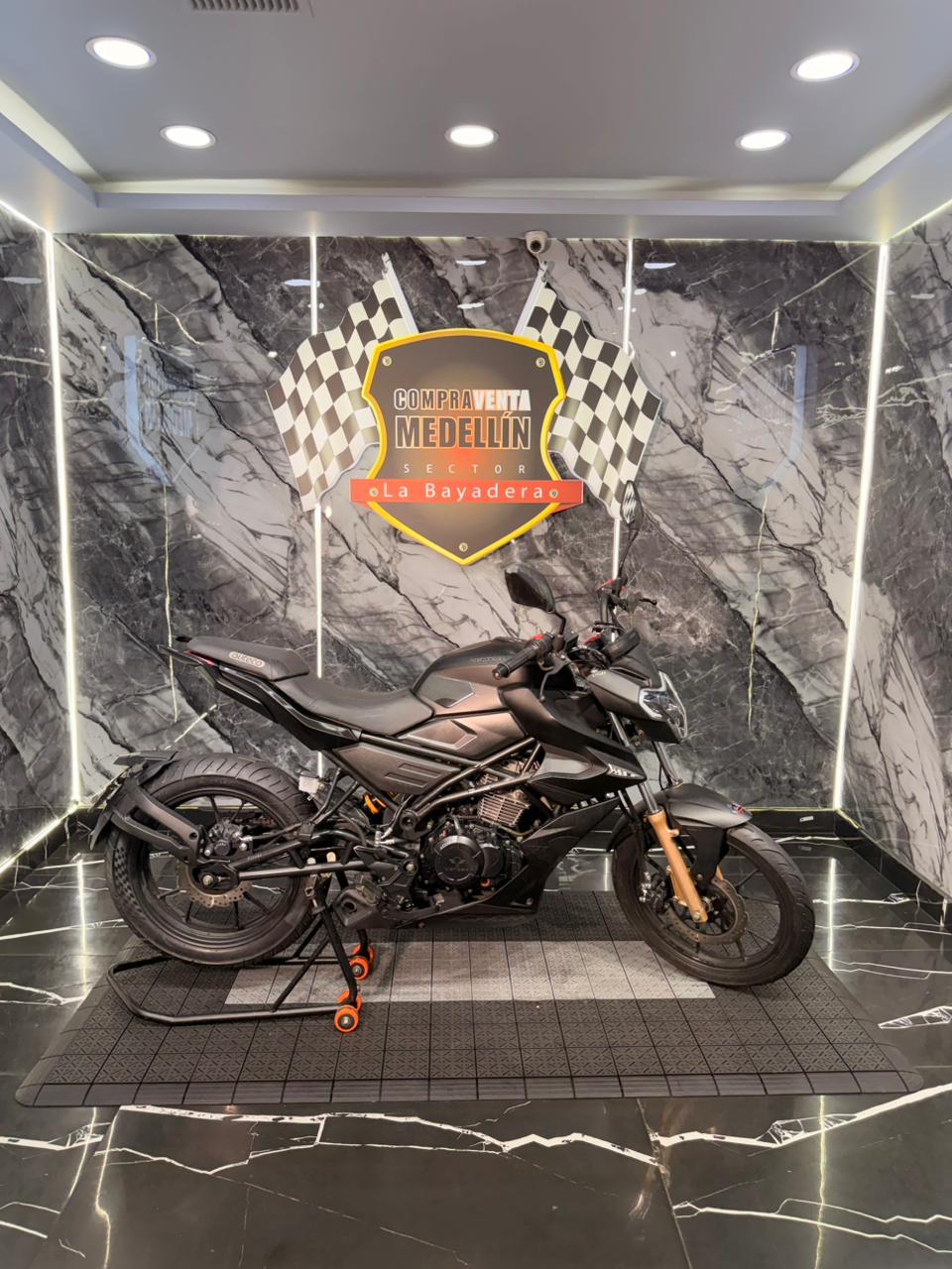 VICTORY VENOM 18 200 - Image 5