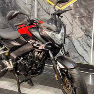 PULSAR 200 NS PRO