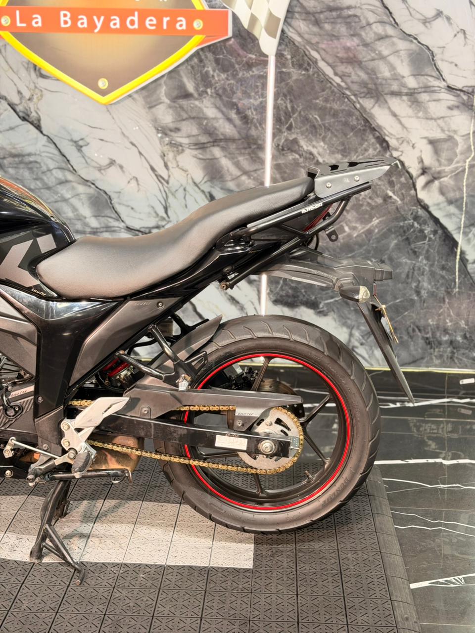 SUZUKI GIXXER 155 SF FI - Image 4