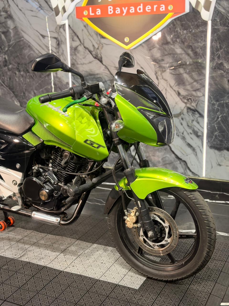 PULSAR 180 UG PRO - Image 8