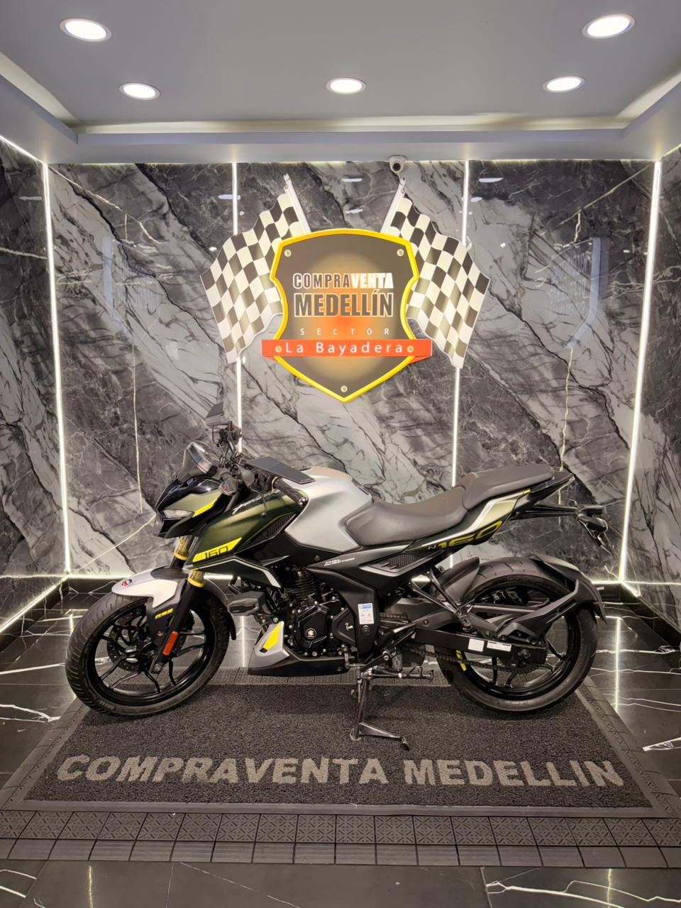 PULSAR N 160 COMO NUEVA