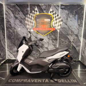 AUTOMATICA NMAX CONNECT 155 V3 COMO NUEVA