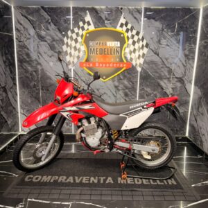 HONDA TORNADO XR 250