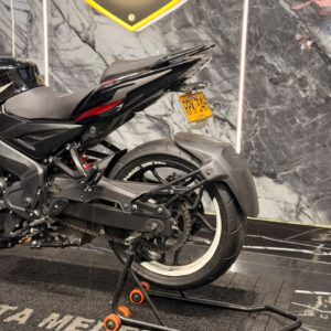 PULSAR NS 400 Z COMO NUEVA