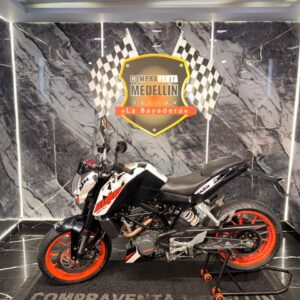 KTM DUKE 200