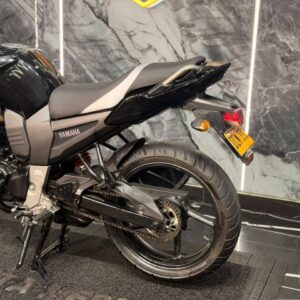 FZ 16