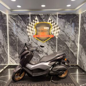 AUTOMATICA NMAX CONNECT 155 V3 COMO NUEVA