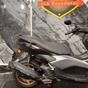 AUTOMATICA NMAX CONNECT 155 V3 COMO NUEVA