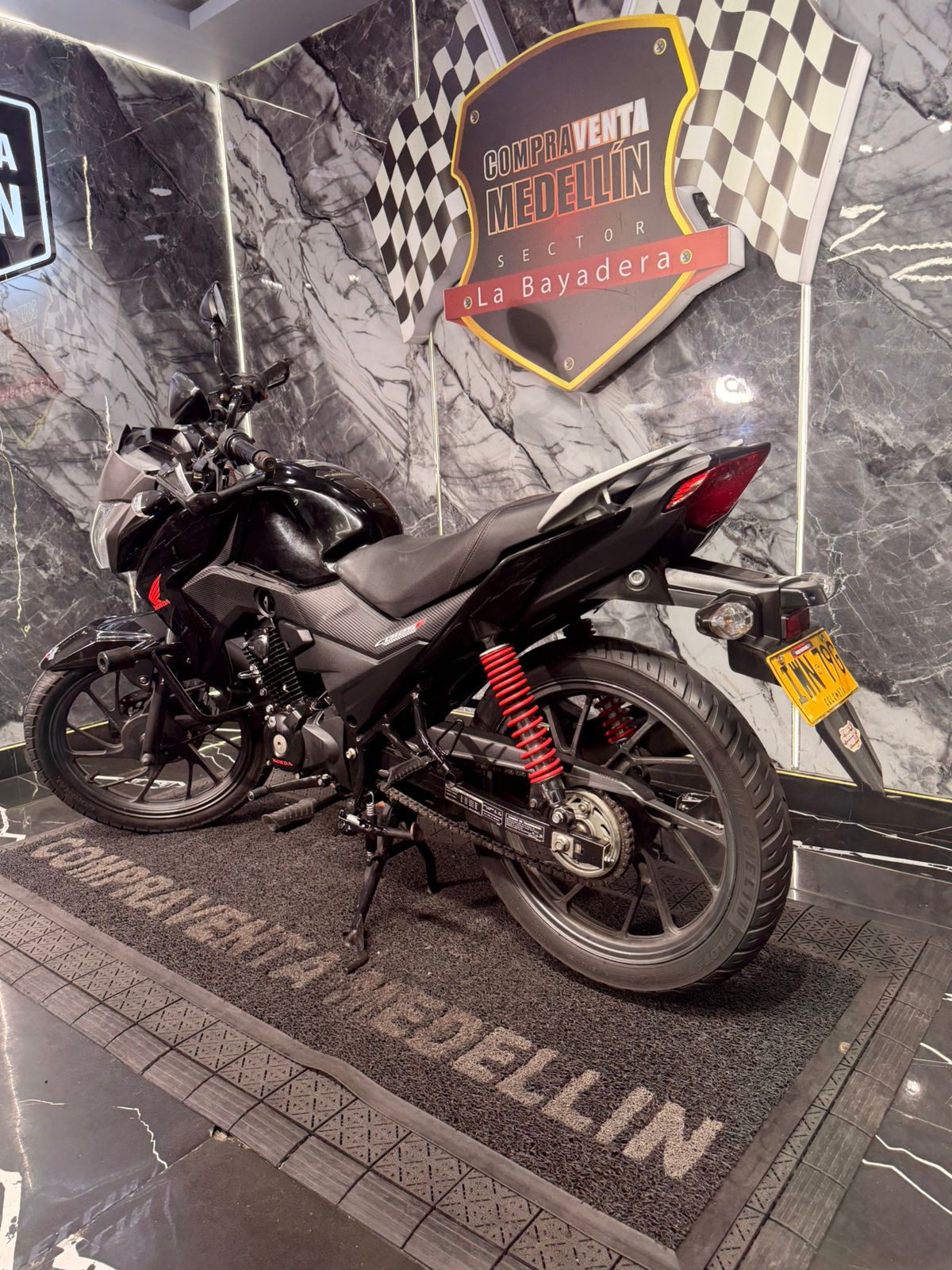 HONDA 125 CB F MAX E3 - Image 3