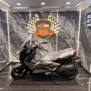 AUTOMATICA XMAX 300 NUEVA 0 KM