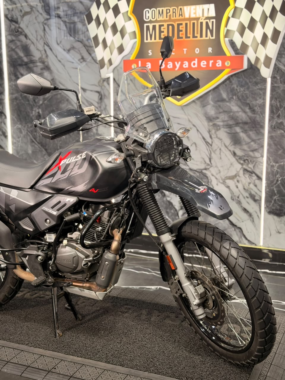 HERO XPULSE 200 4V - Image 2
