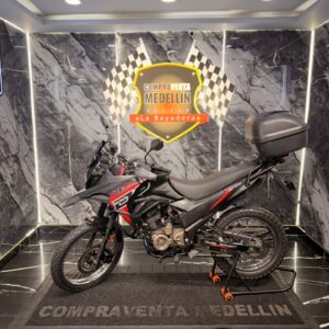 AKT TT 200 DS