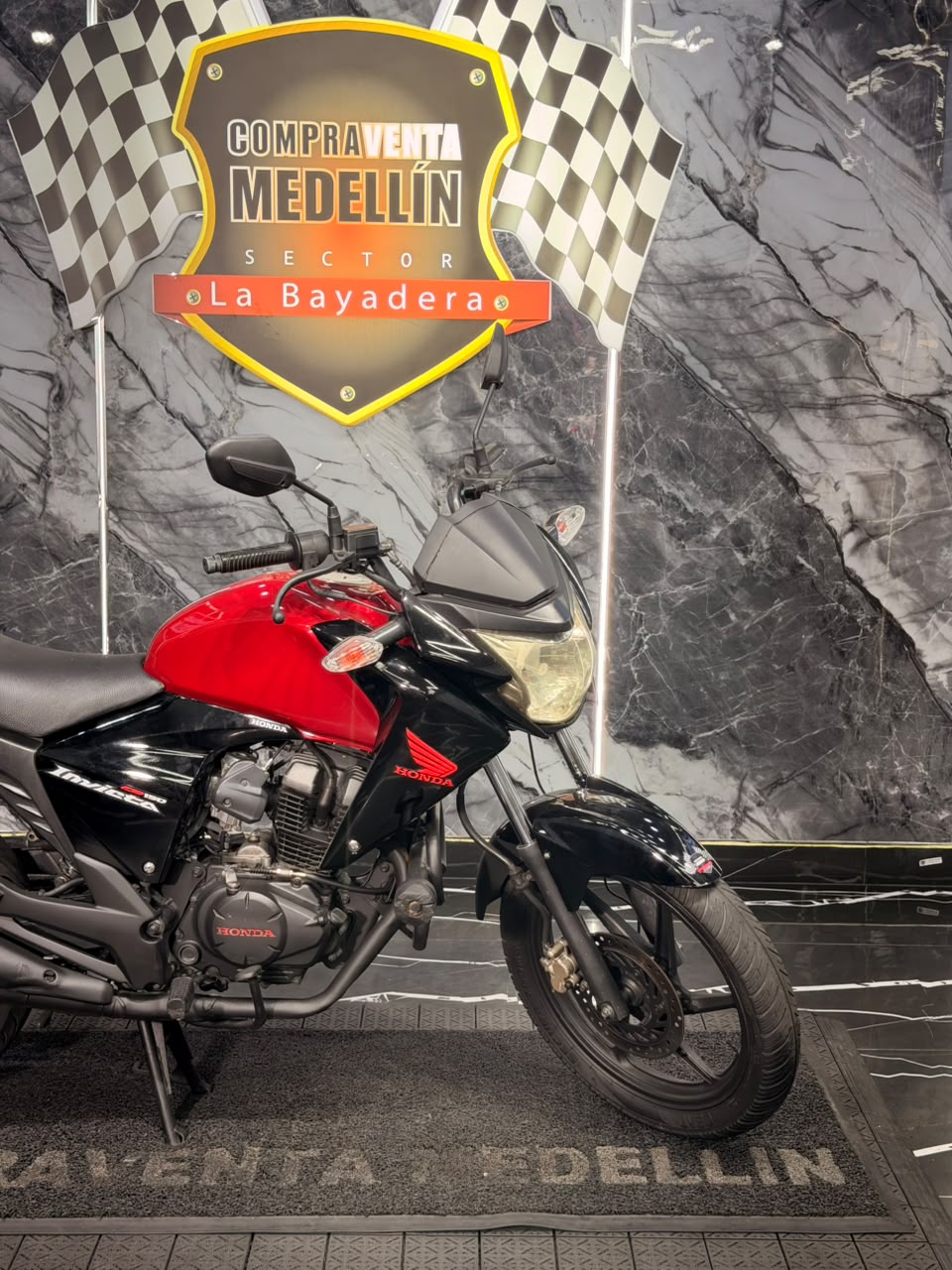 HONDA CB 150 INVICTA - Image 8