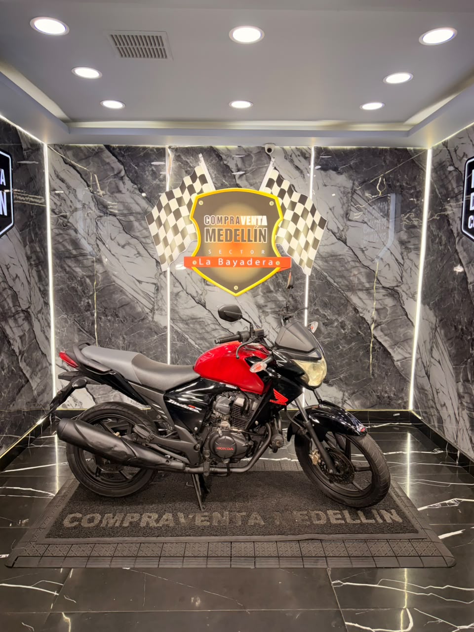 HONDA CB 150 INVICTA - Image 4