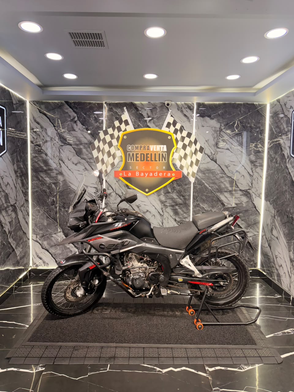 AKT TT ADVENTUR 250