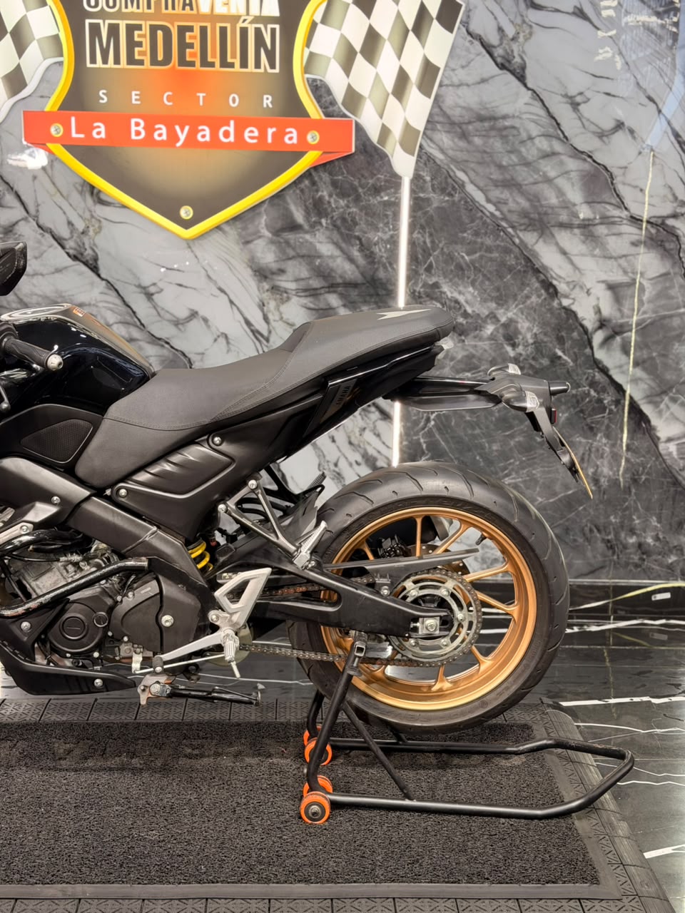 YAMAHA MT 15 - Image 8