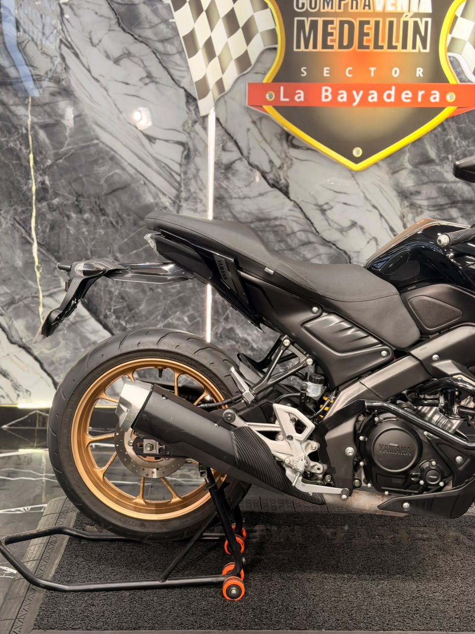 YAMAHA MT 15 - Image 2