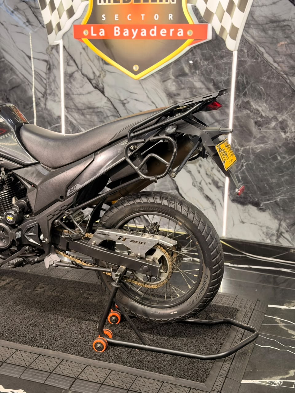 AKT TTR 200 EIII - Image 8